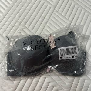 NWT - Victoria Secret Bra